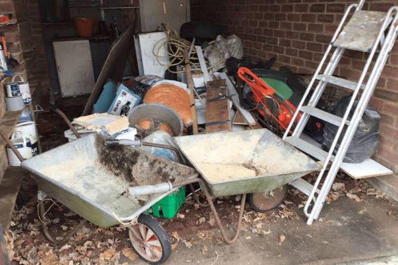 Garage Clearance Costs for Residents in Farnborough